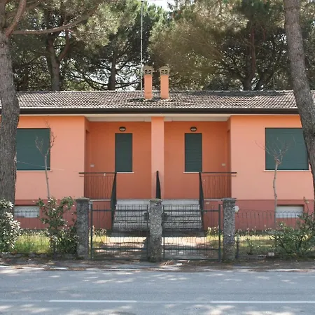 Ferienhaus Casetta Con Scoperto E Giardino A Pochi Passi Dal Mare
